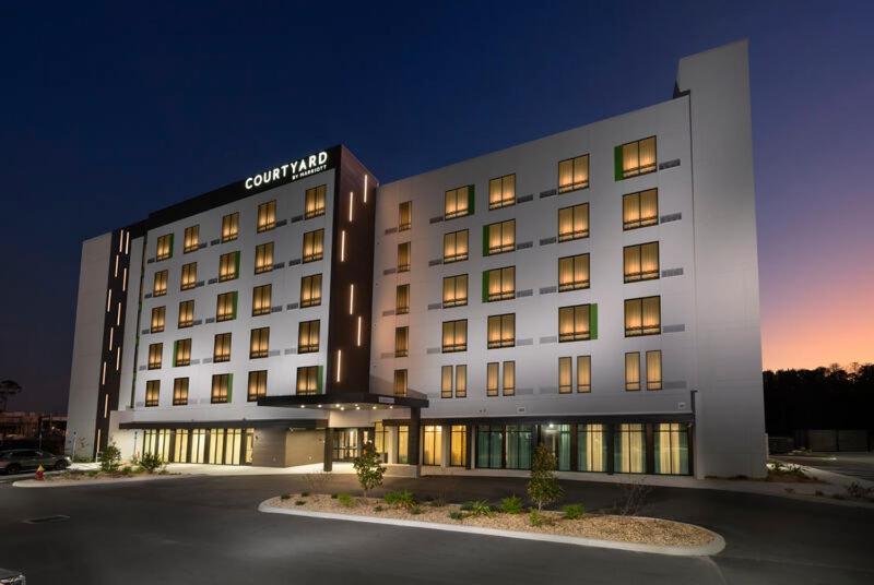 Courtyard By Marriott Lake City Buitenkant foto
