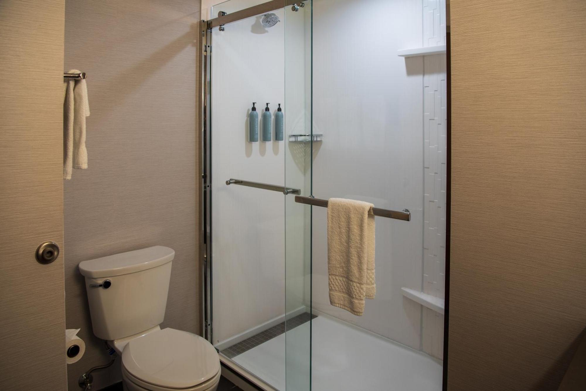 Courtyard By Marriott Lake City Buitenkant foto