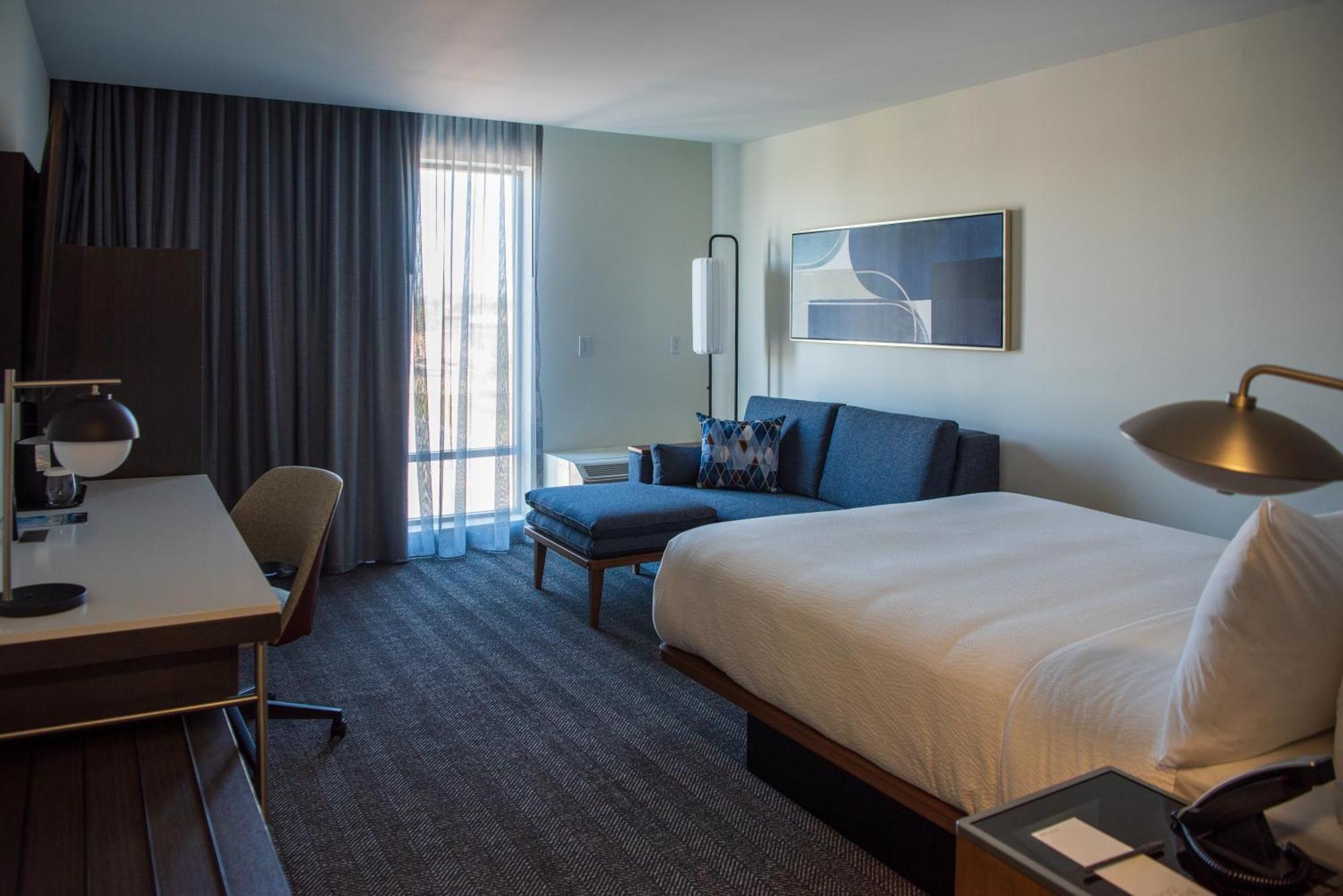 Courtyard By Marriott Lake City Buitenkant foto