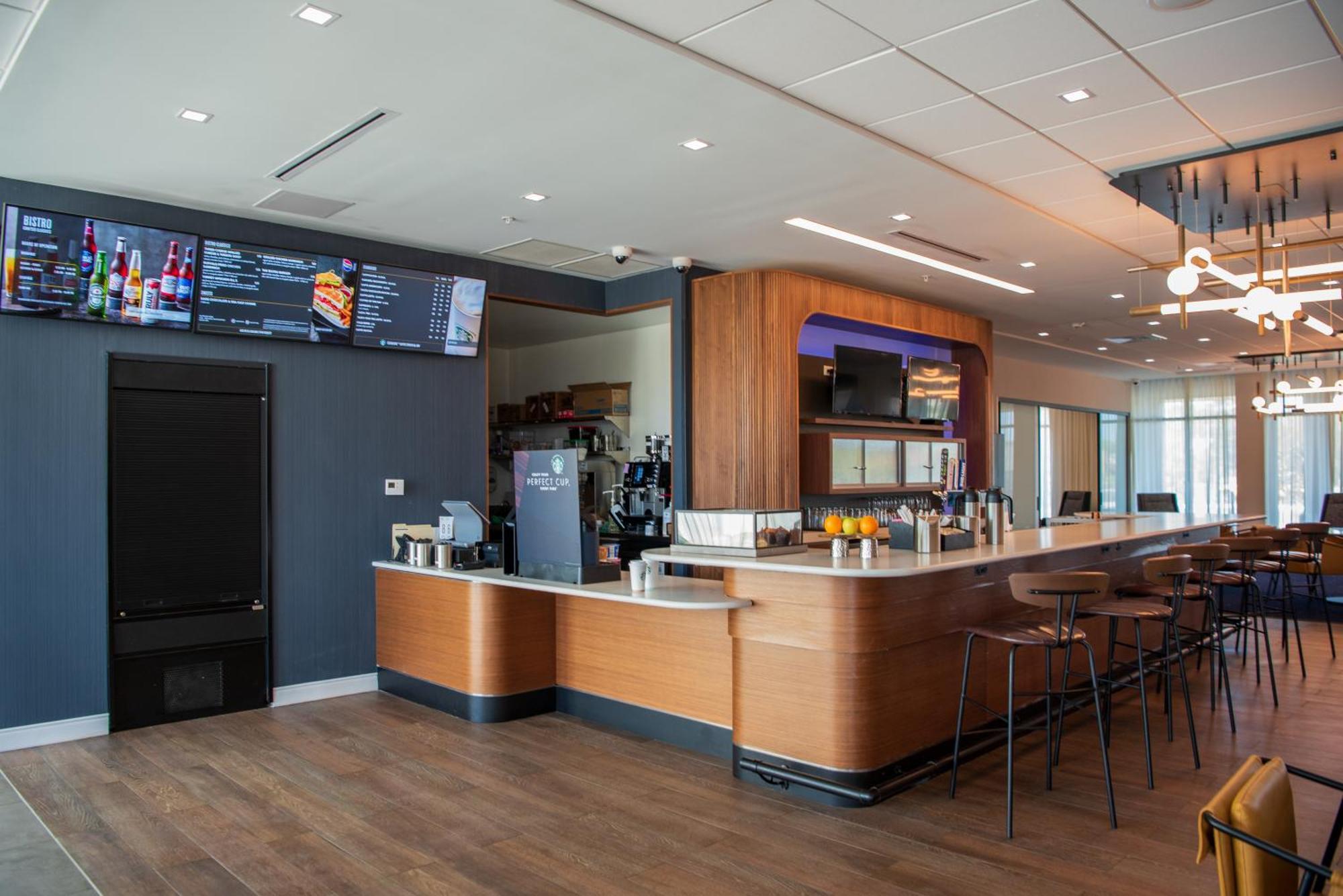 Courtyard By Marriott Lake City Buitenkant foto